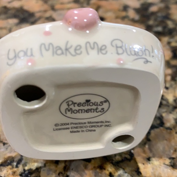 Precious moment “you make me blush@ - Picture 3 of 4